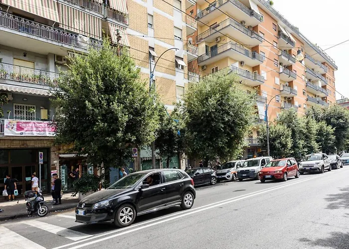Appartamento 2BR per 5 con Patio Privato - Vicino Centro